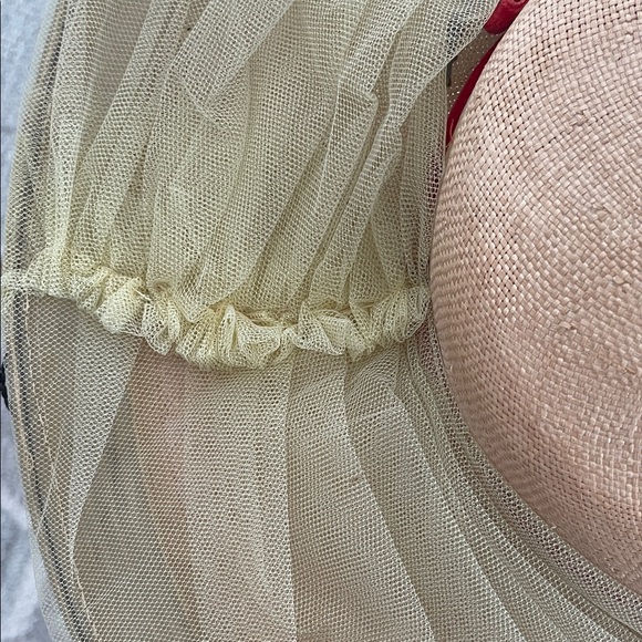 VINTAGE 1910’s straw hat with rose and yellow tulle red velvet Accents - Picture 10 of 13